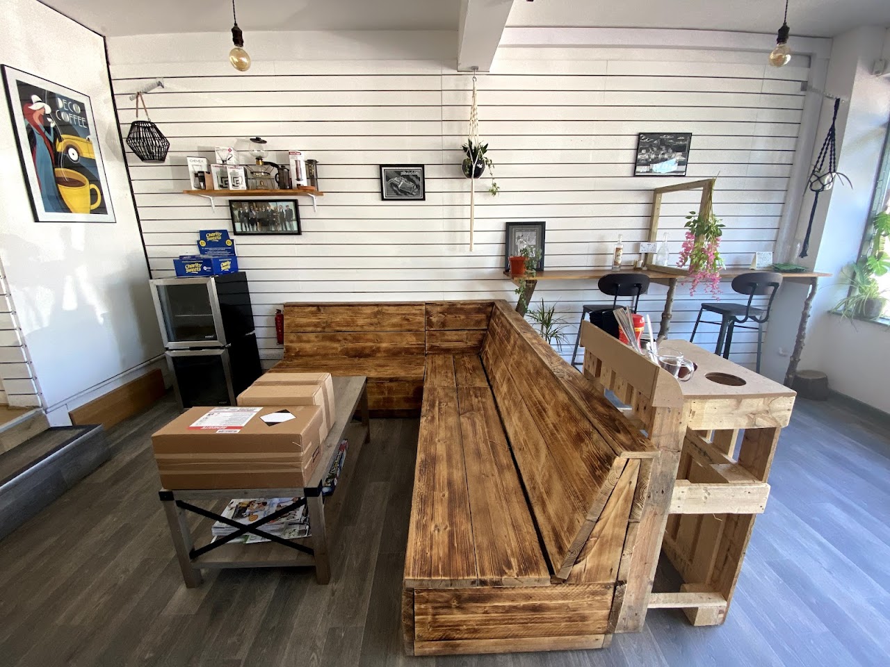 New Era Coffee interior