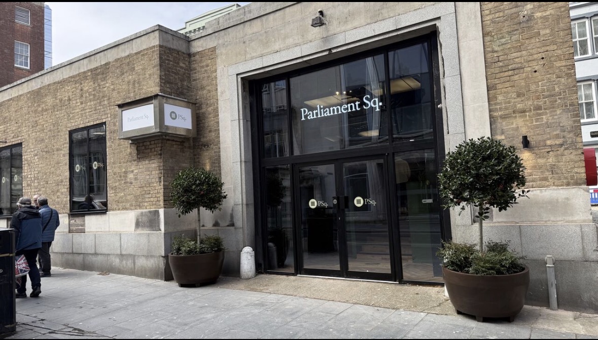 Parliament Sq Coffee interior