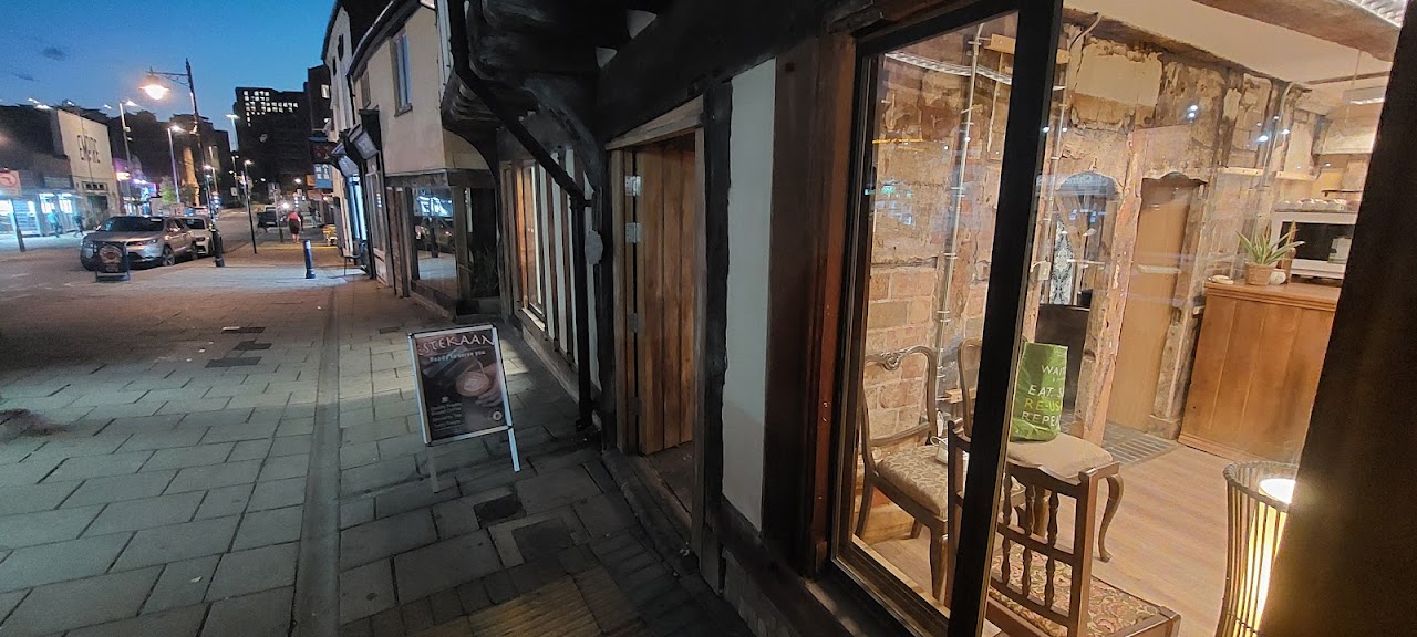 Estekaan Cafe interior