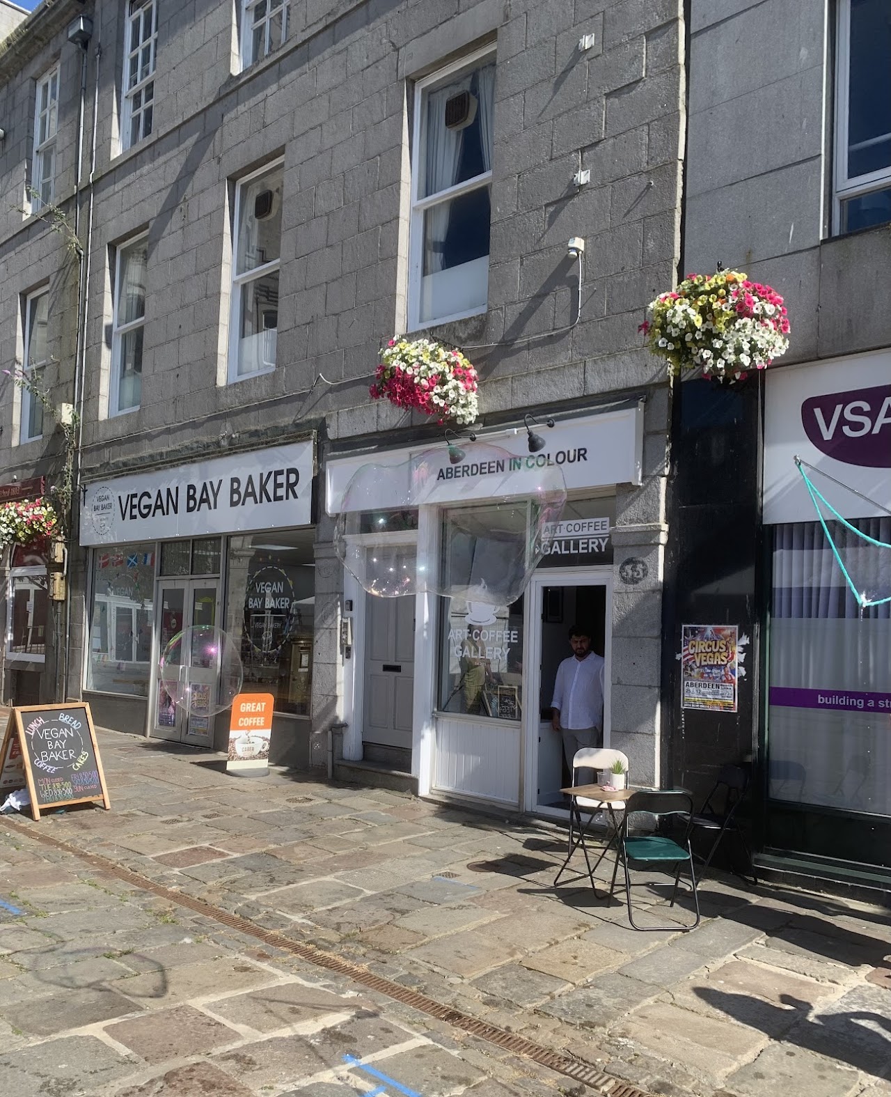 Art Coffee Gallery interior