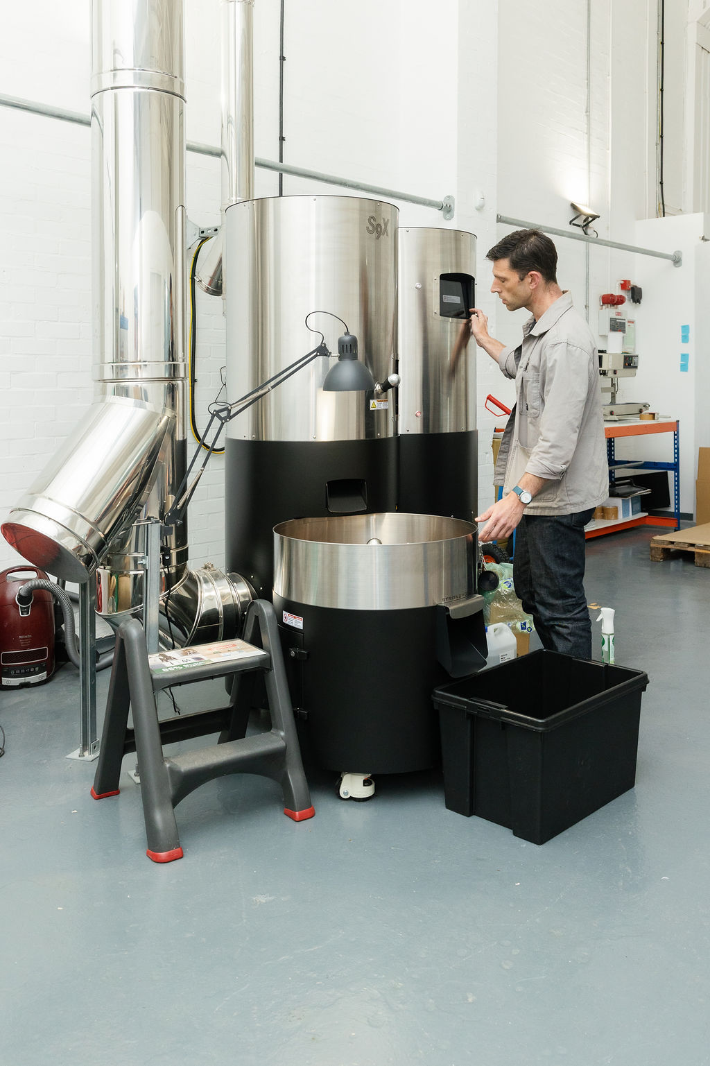 Ithaka Coffee interior