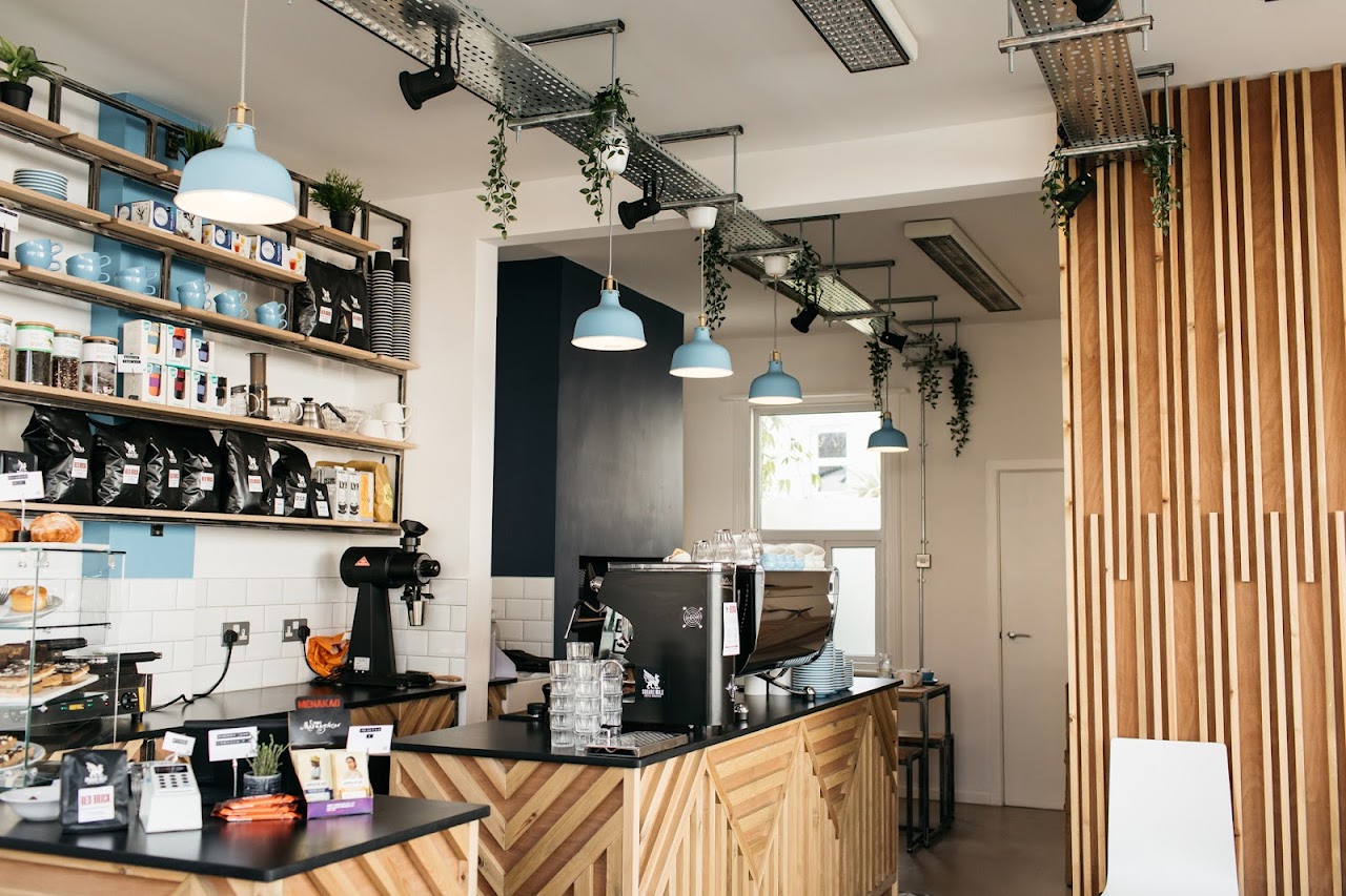 44 Poets interior