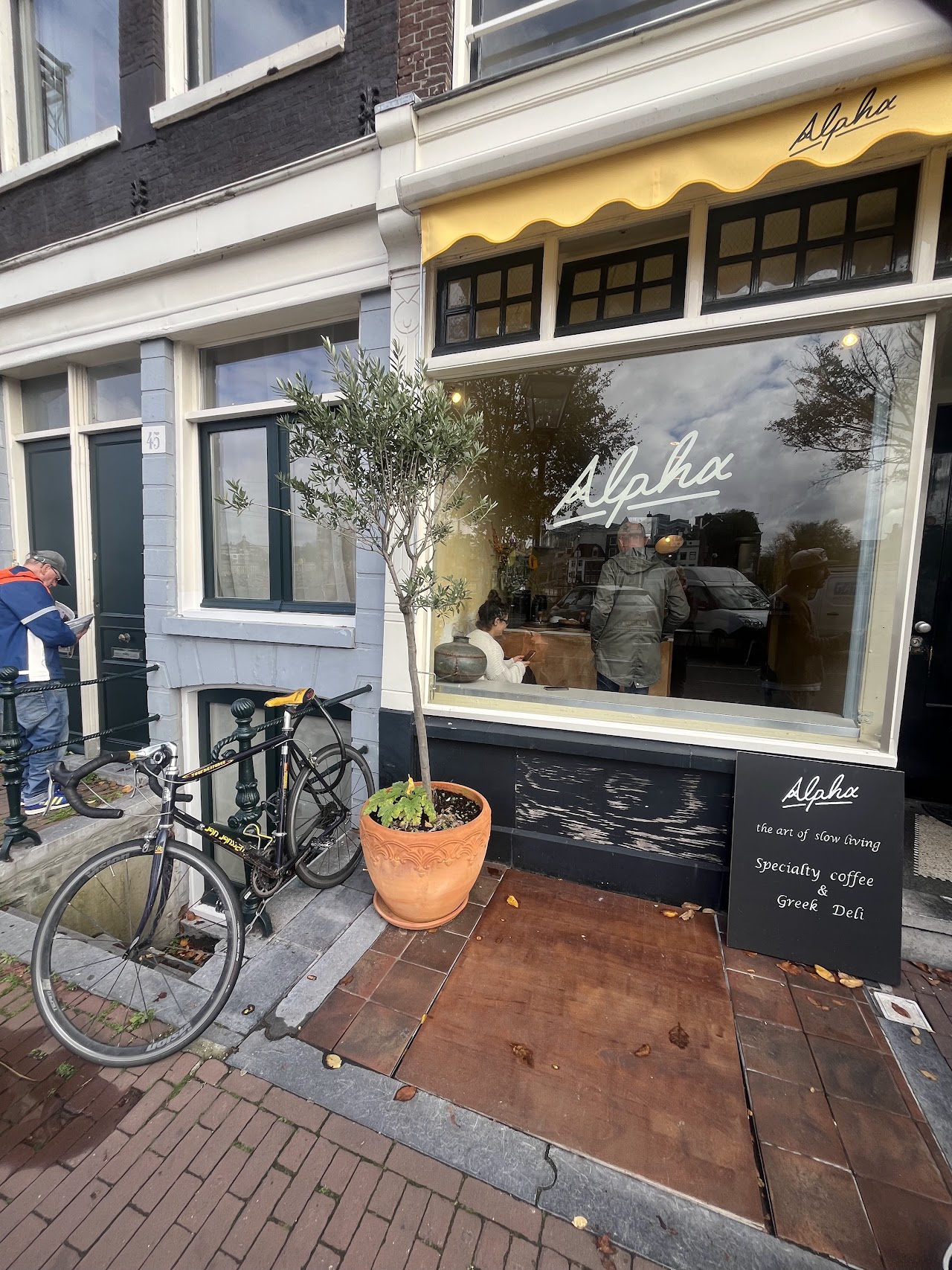 Alpha coffee Amsterdam interior