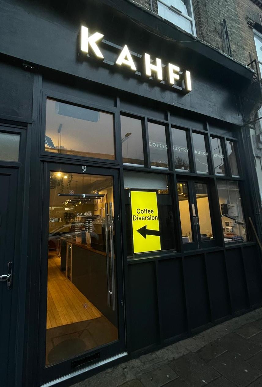 KAHFI - Speciality Coffee & Drinks . Breakfast Brunch & Takeaway . Smoothies & Juices interior