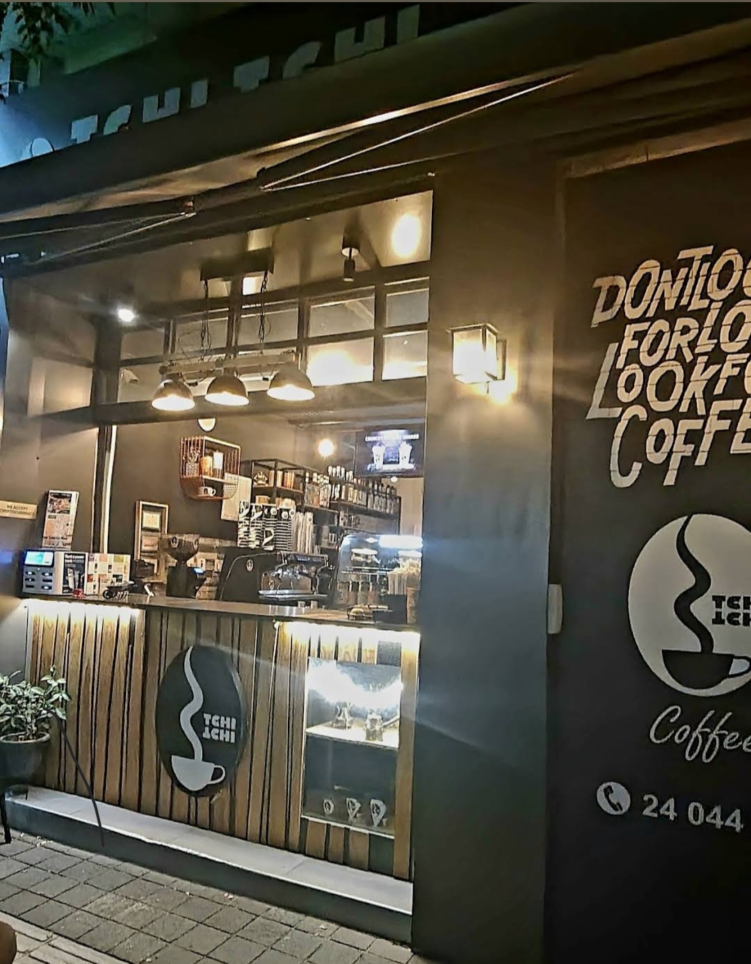TCHITCHI coffee interior