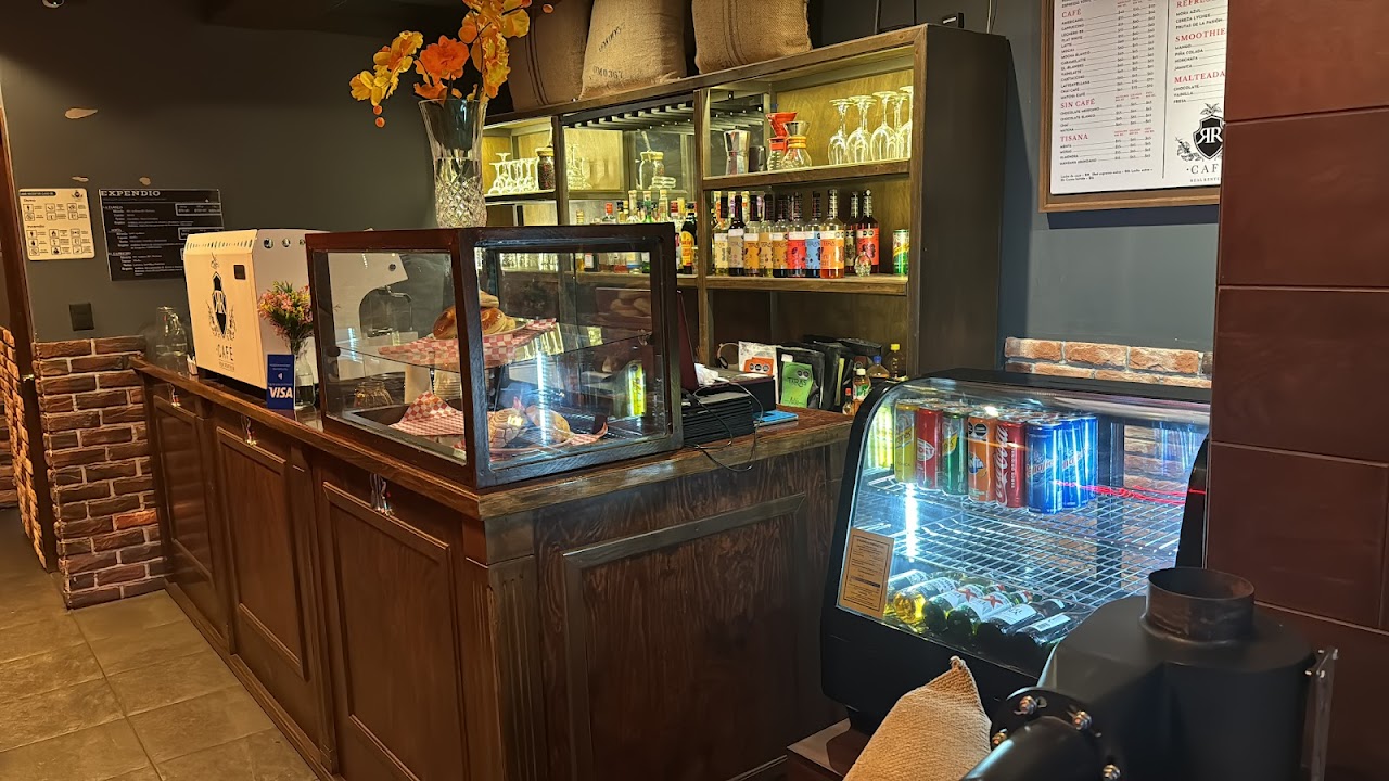 Café Real Rentería interior