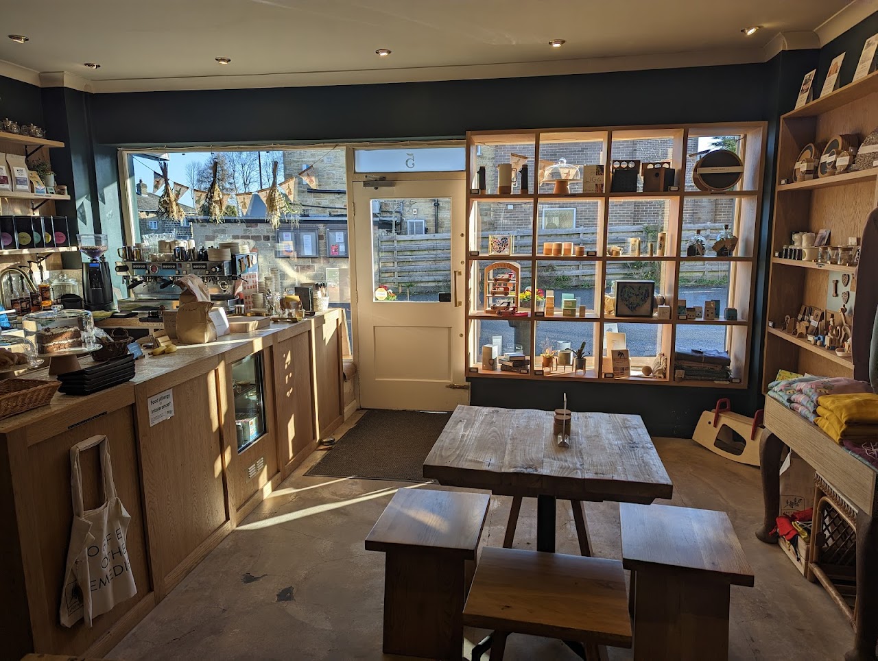 Apotheco interior