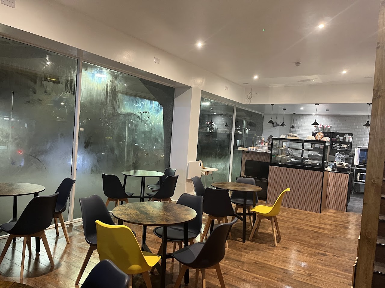 Roxy’s Cafe interior