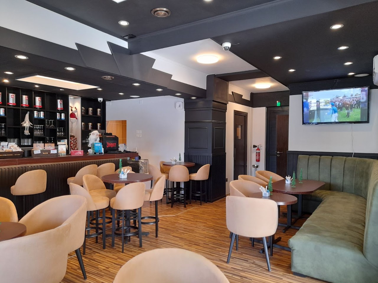 Cafe du Sol interior