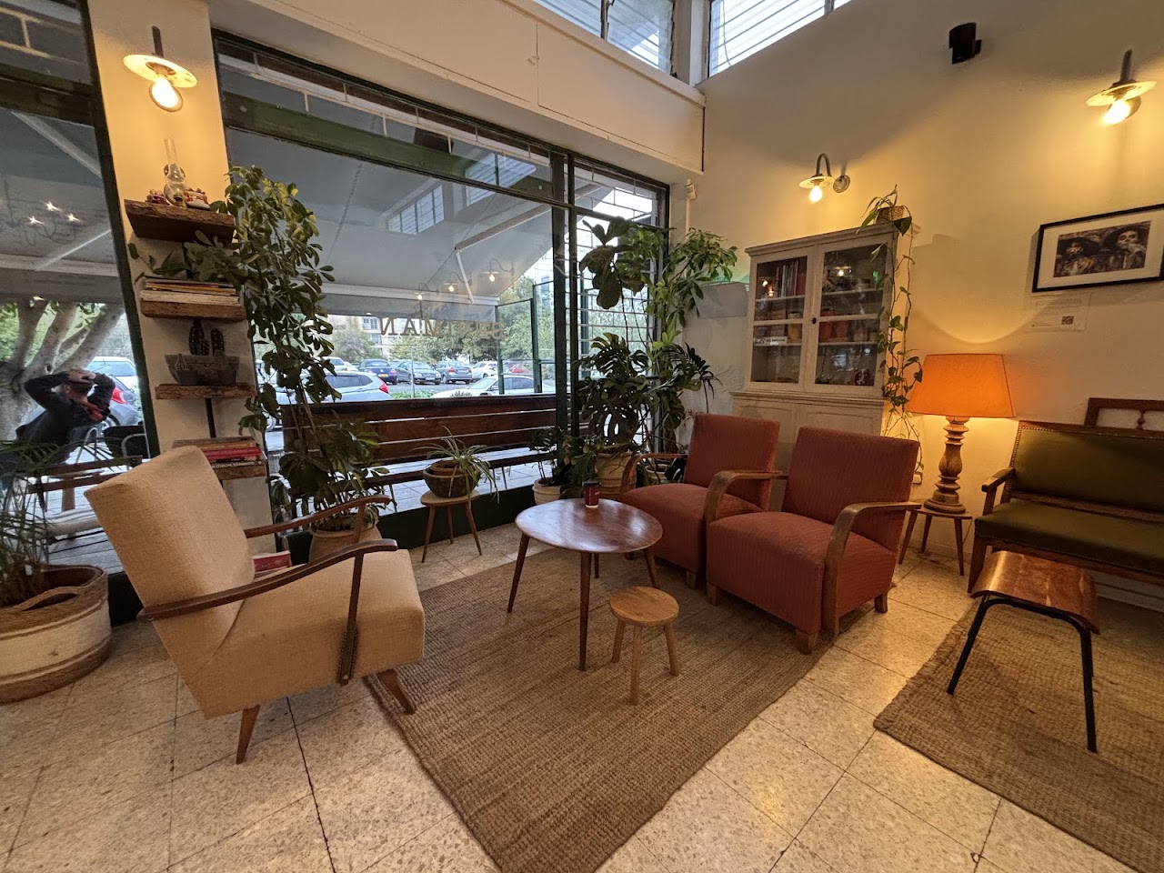 SENIMAN Coffee Shop interior