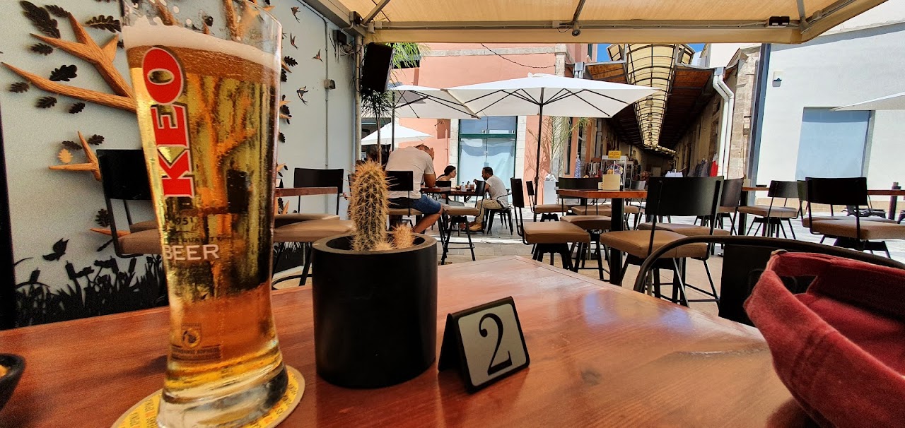 ΑΝΕΡΑΔΑ Cafe-Bar interior