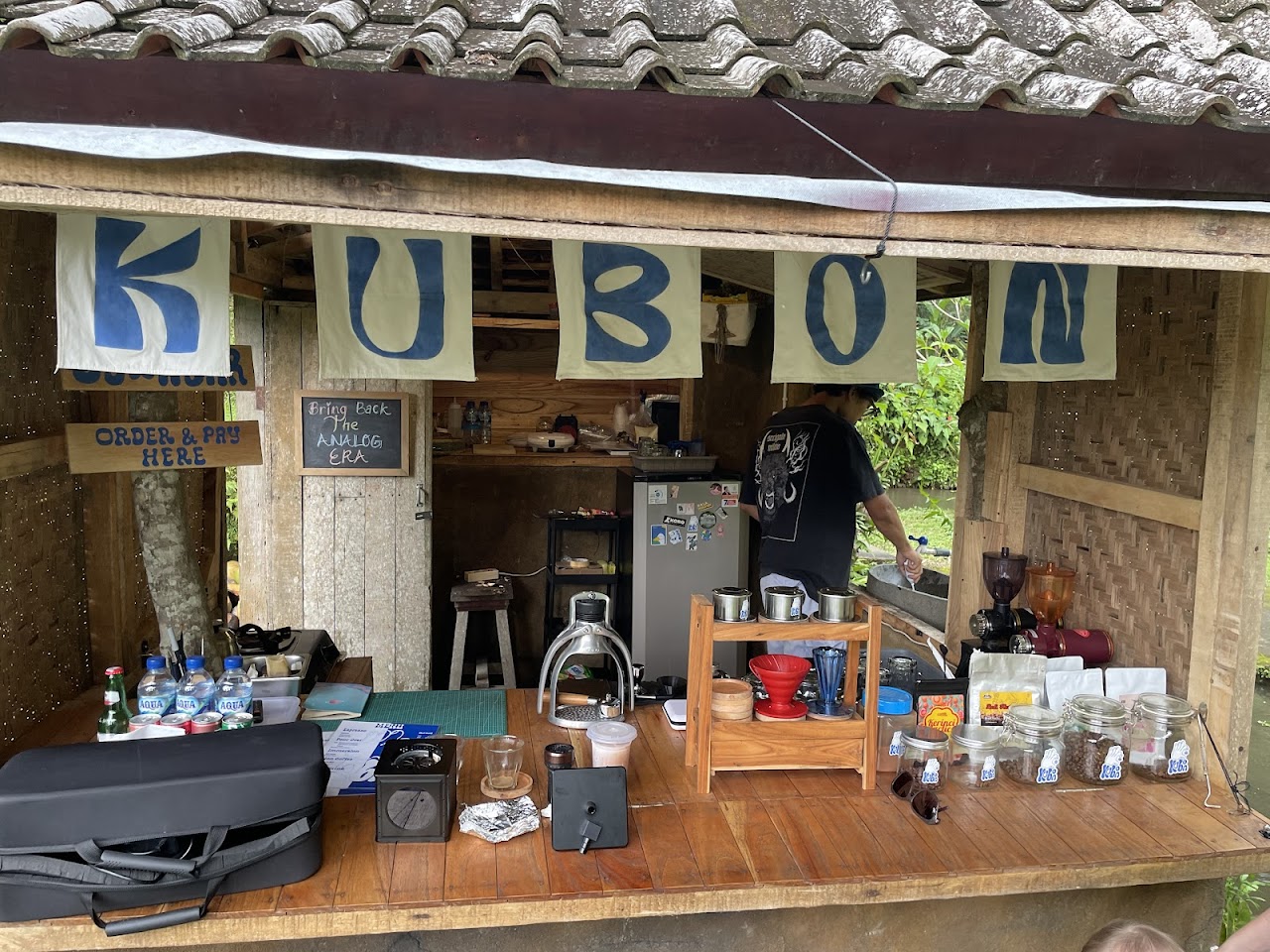 Kubon Coffee interior