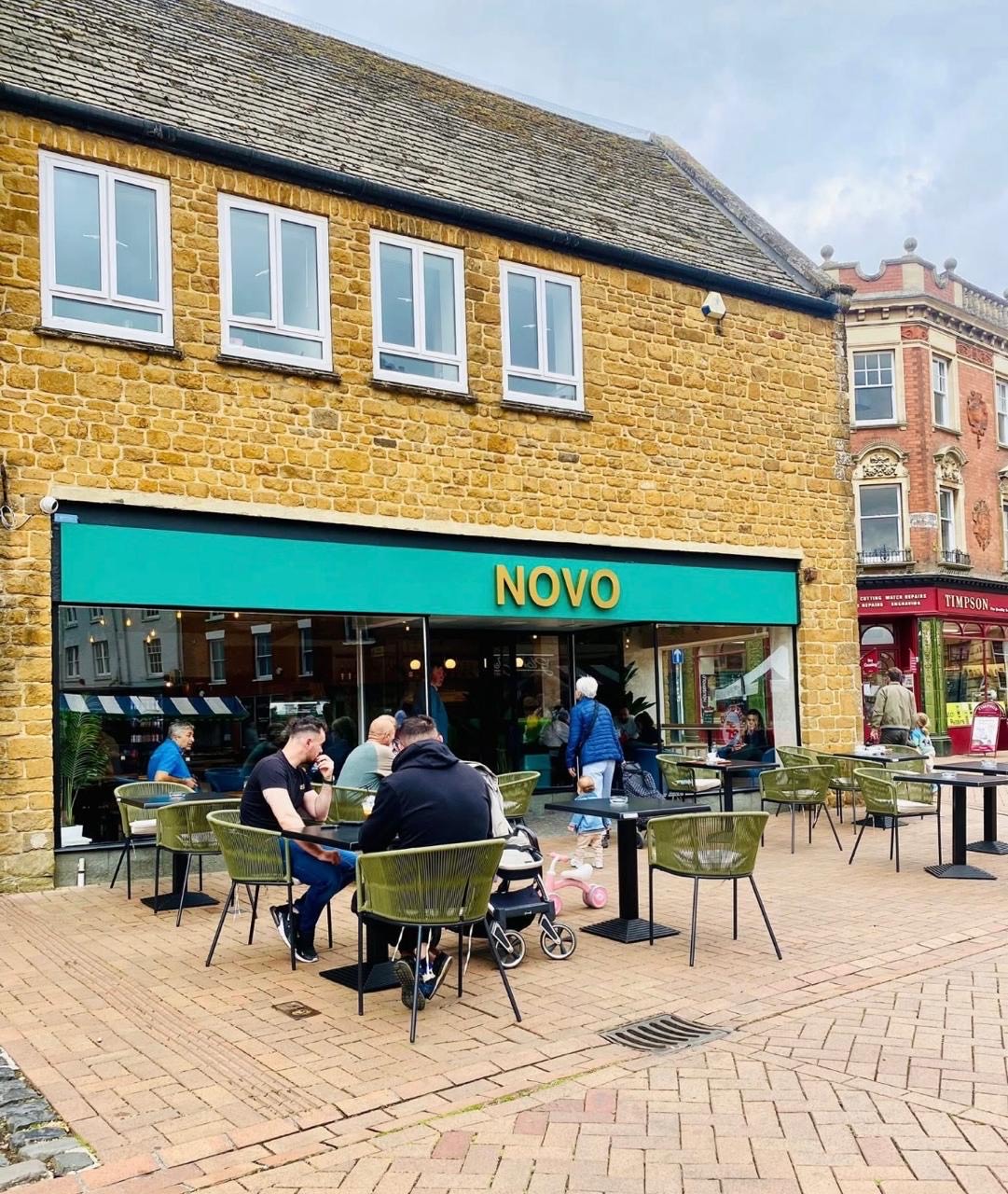 Novo Cafe interior