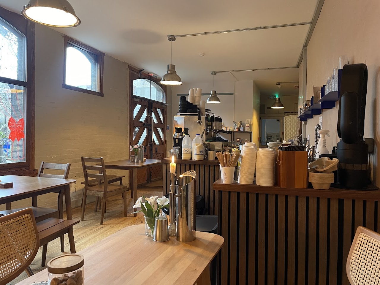Giant Coffee interior