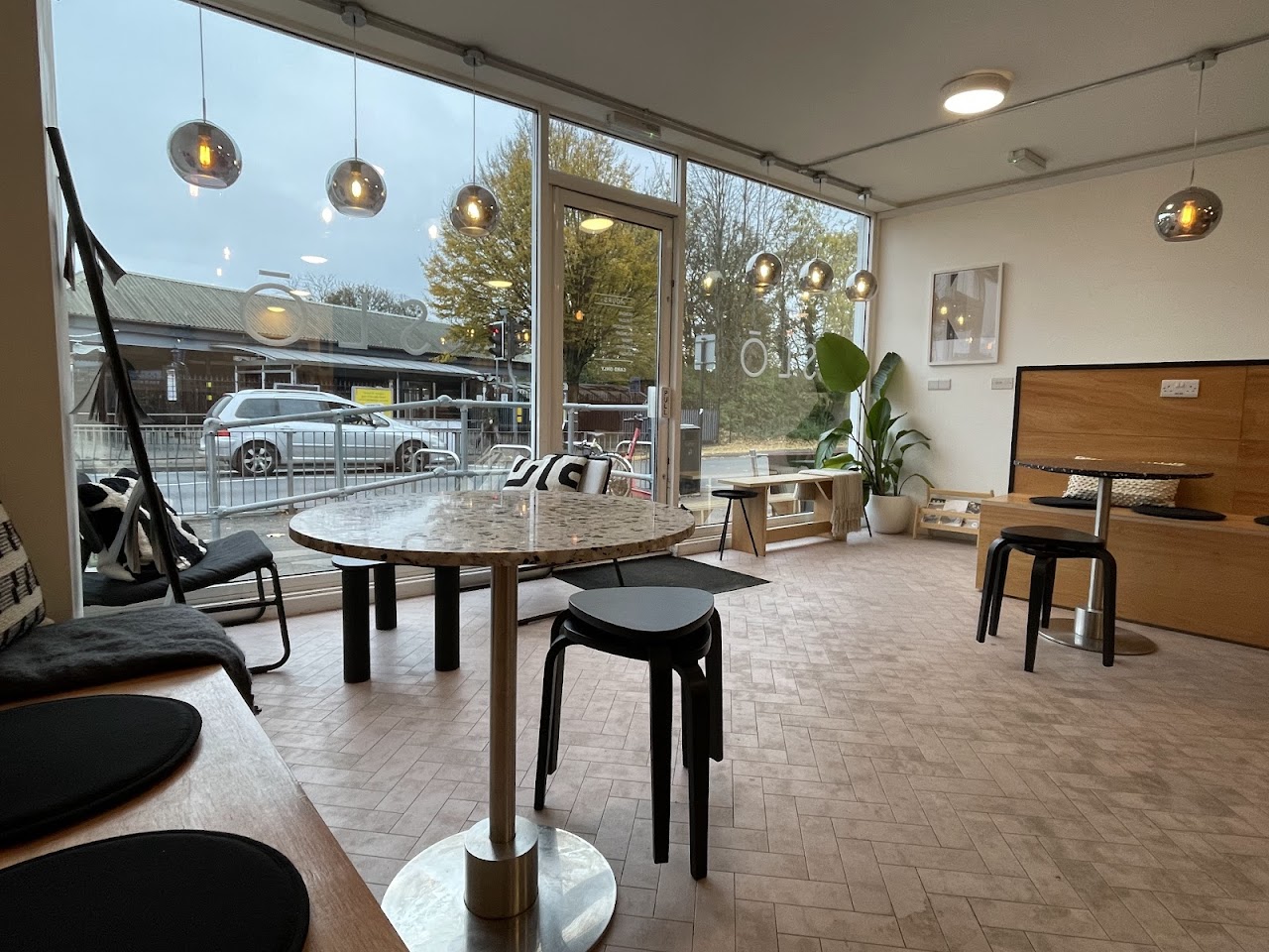 Slō Coffee interior