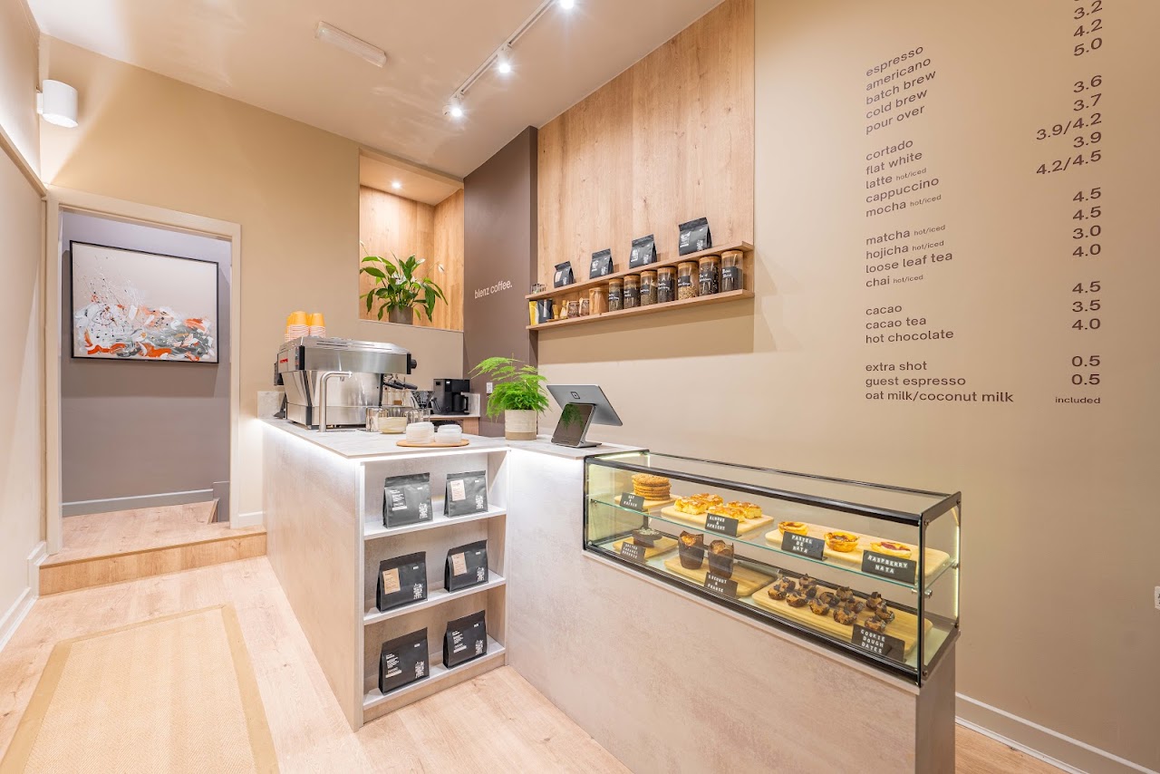 Blenz Coffee interior