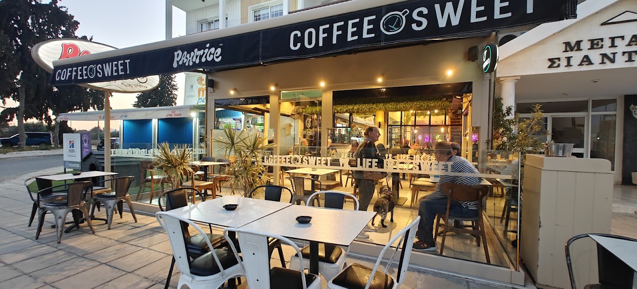 CoffeeSweet Larnaca interior