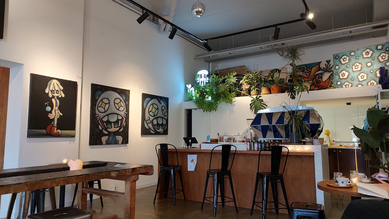 Tom Coffee + Paper Goods interior